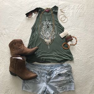 NWOT: Lightweight boho tank - olive green